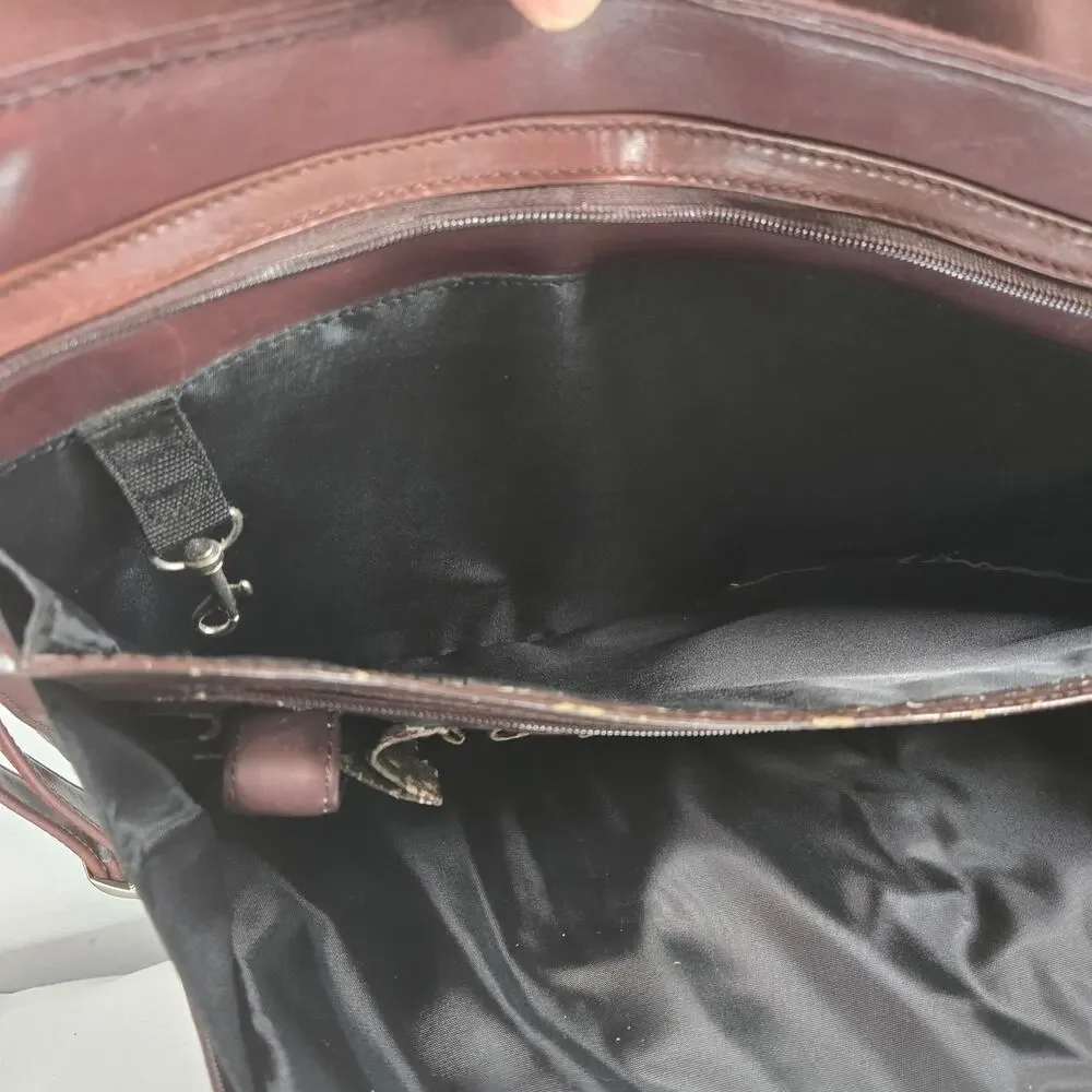 Dilana Executive Series Leather Briefcase.